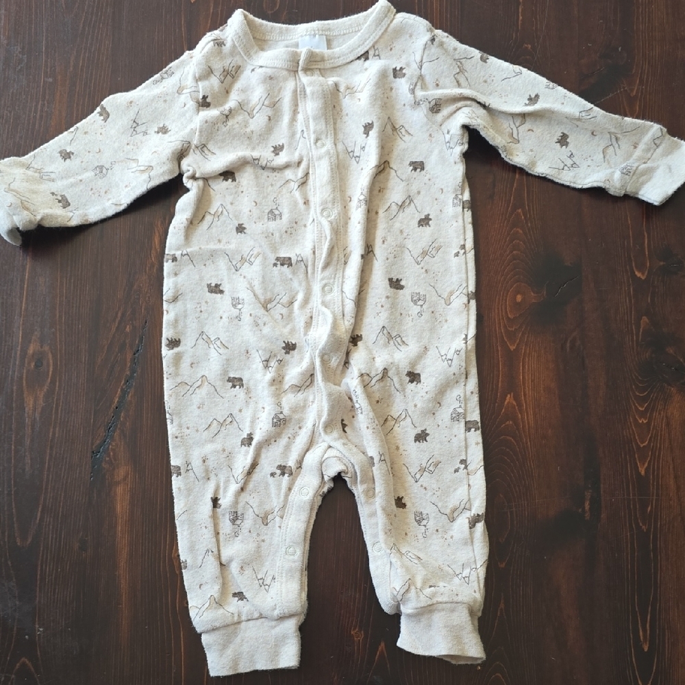 Modern Moments by Gerber Baby Boy Mountain & Bear Sleep n’ Play Size 3-6M